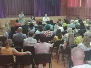 Сотрудники КДН и ЗП Администрации города в общеобразовательных организациях города обсудили волнующие темы с родителями несовершеннолетних
