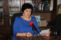 Макеева В.Н.  во время записи  передачи на радио 
